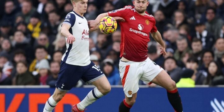 Tỷ lệ kèo và cảm xúc trận đấu: Rakhoi giúp fan đọc tâm lý nhà cái trước giờ bóng lăn như thế nào?